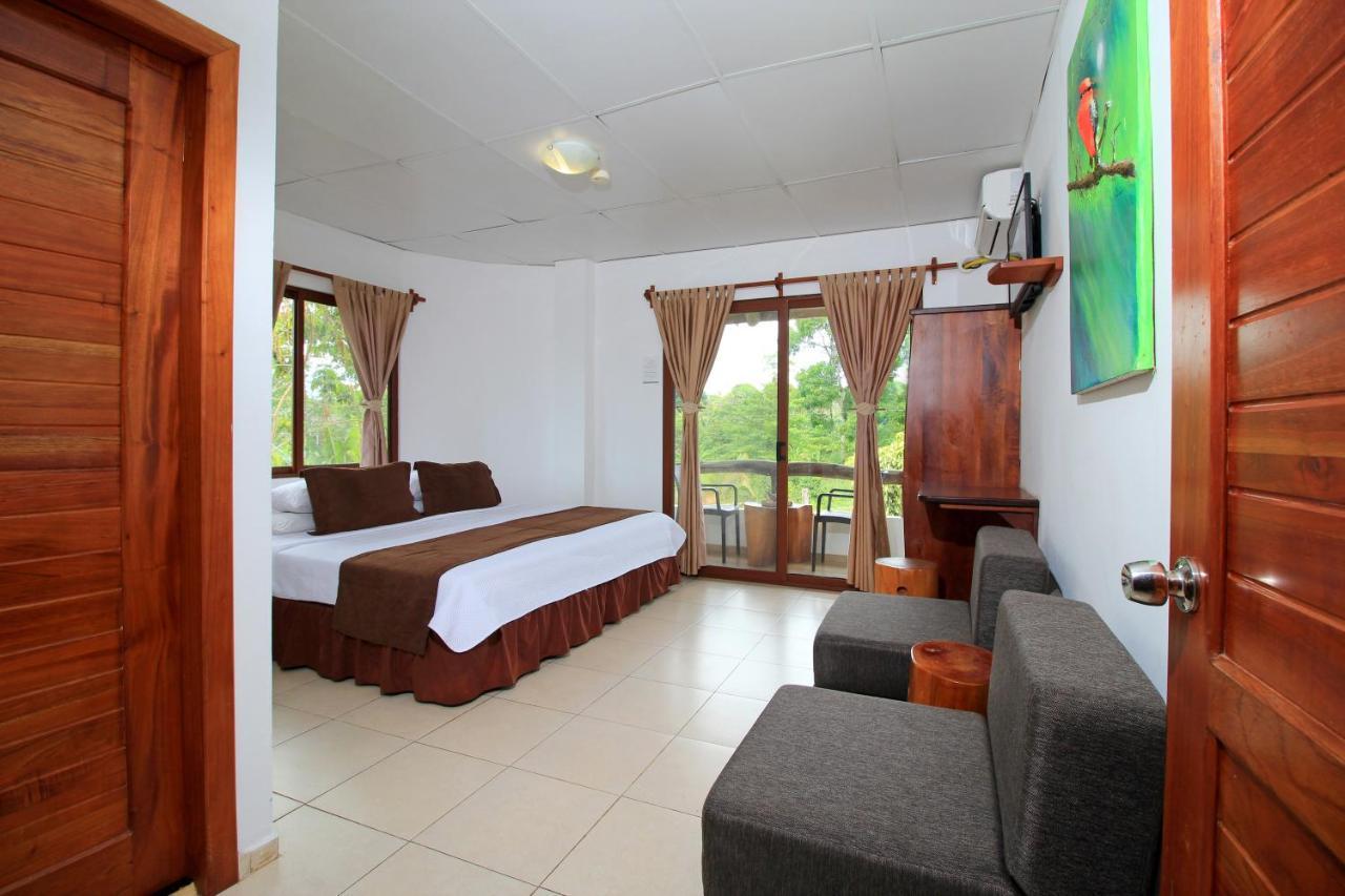 Natura Gardens Galapagos Bellavista  Екстериор снимка