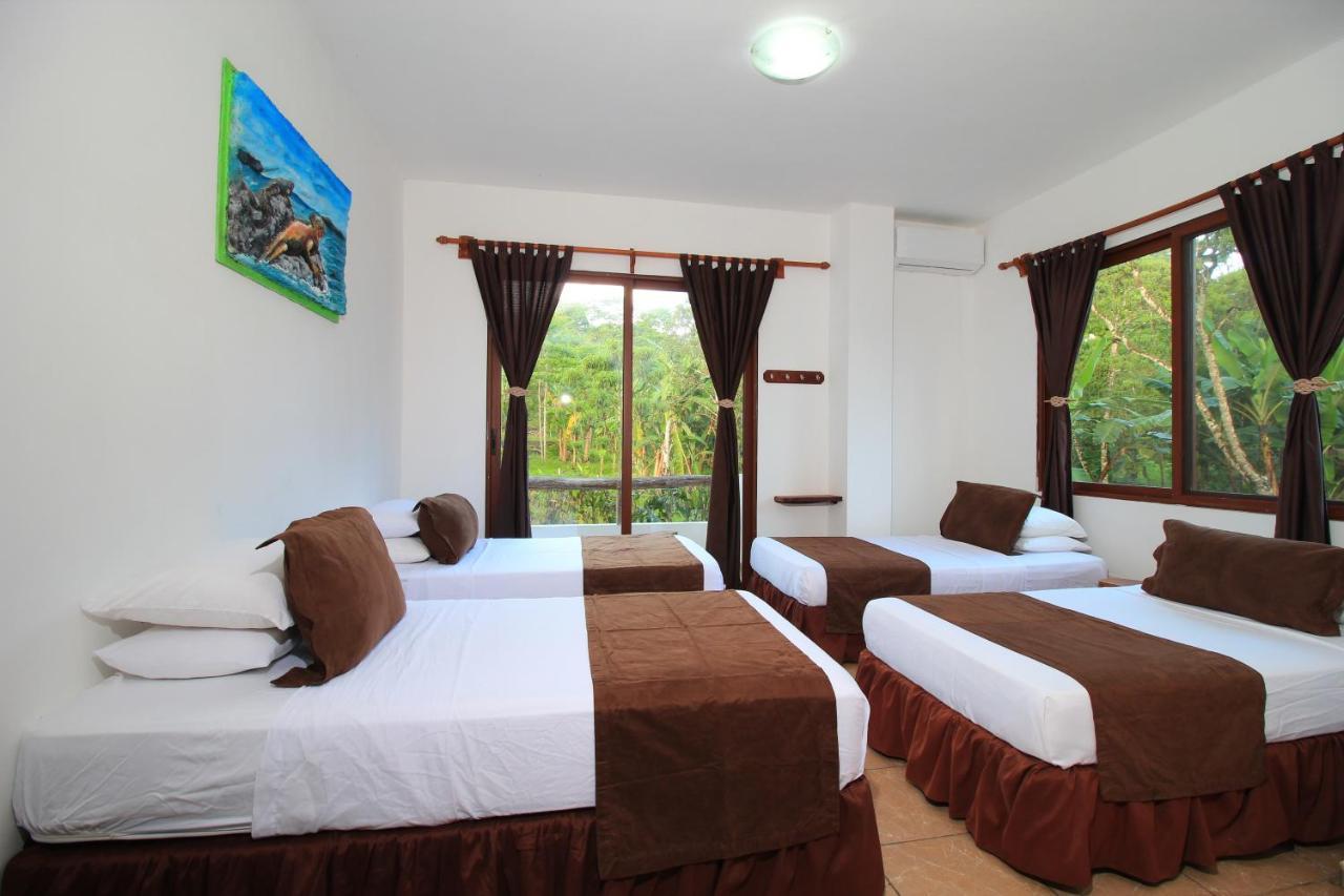 Natura Gardens Galapagos Bellavista  Екстериор снимка