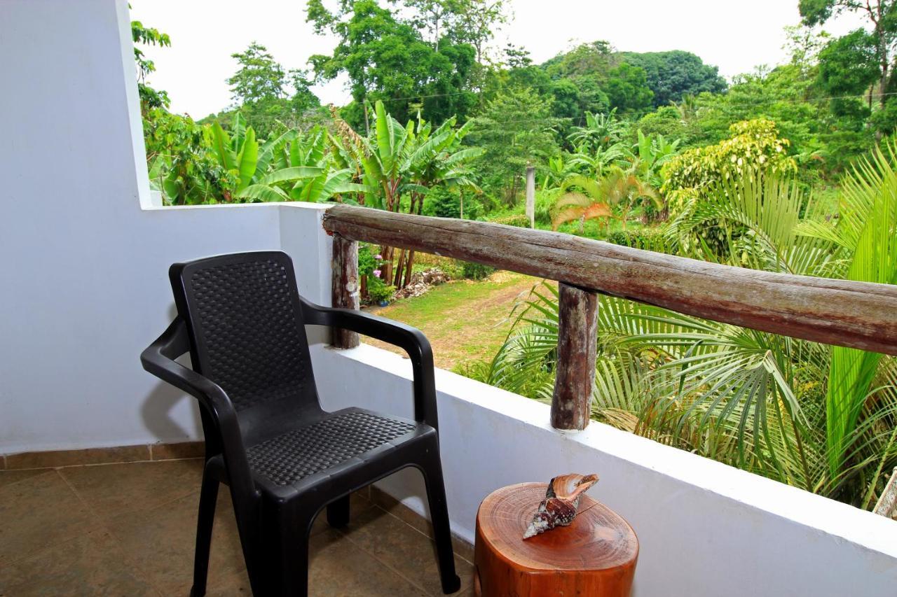 Natura Gardens Galapagos Bellavista  Екстериор снимка