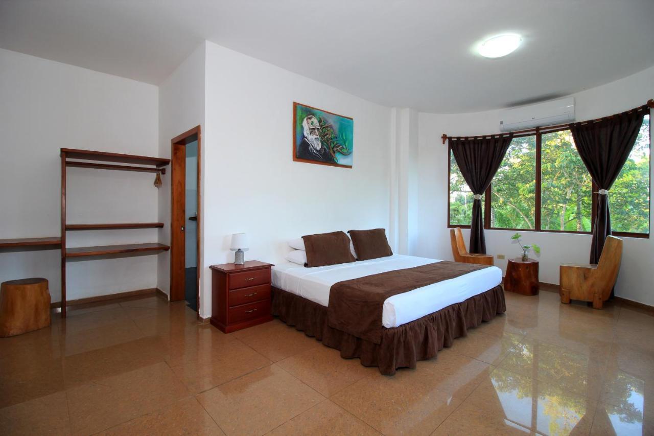 Natura Gardens Galapagos Bellavista  Екстериор снимка