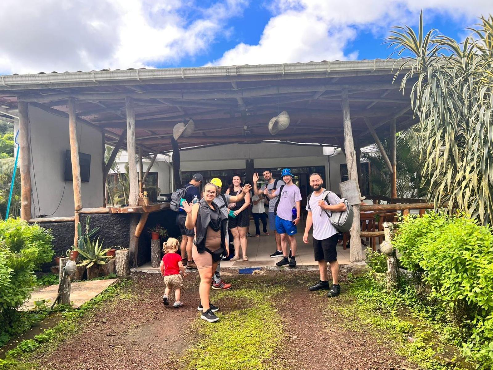 Natura Gardens Galapagos Bellavista  Екстериор снимка