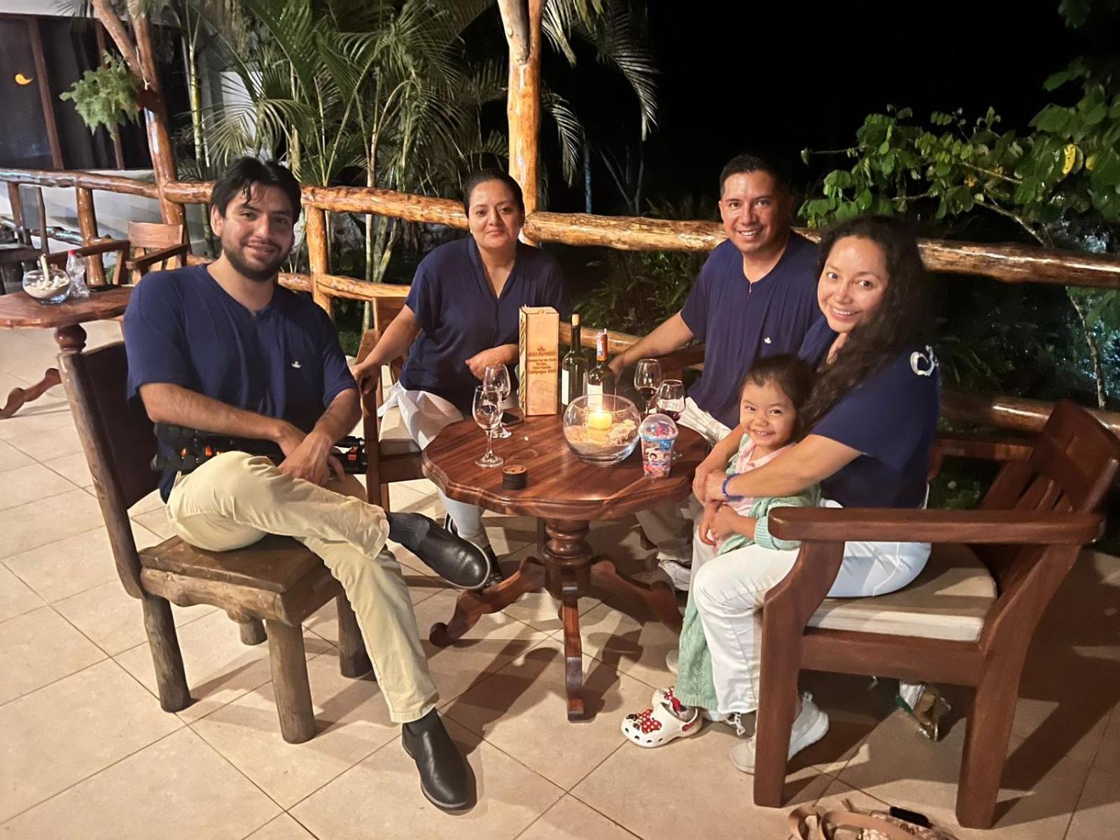 Natura Gardens Galapagos Bellavista  Екстериор снимка